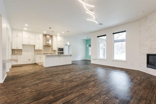 8710 Overlook Drive, Guthrie, OK 73044