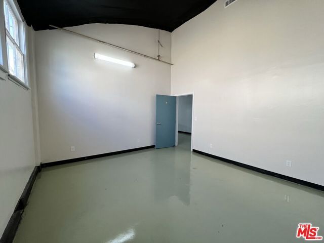 8415 State Street, South Gate, CA 90280