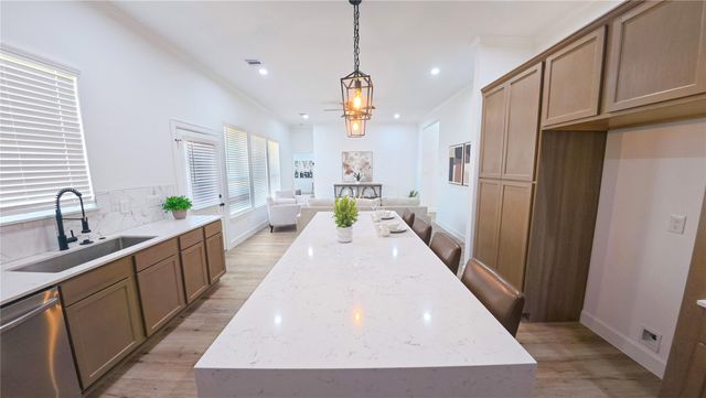 1738 Lantana Lane, El Campo, TX 77437