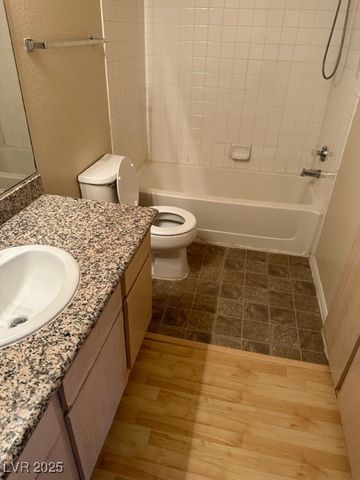 1150 North BUFFALO Drive 2040, Las Vegas, NV 89128