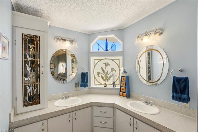 19868 Frenchmans CT, North Fort Myers, FL 33903