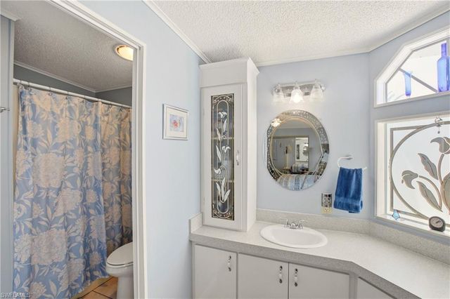 19868 Frenchmans CT, North Fort Myers, FL 33903