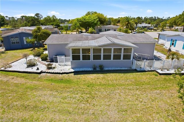 19868 Frenchmans CT, North Fort Myers, FL 33903