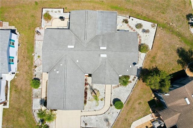 19868 Frenchmans CT, North Fort Myers, FL 33903