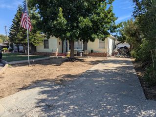 2108 Bedford Way, Bakersfield, CA 93308