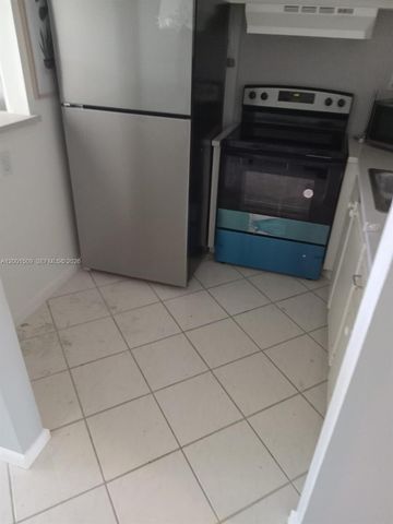 71 Waltham C 71, West Palm Beach, FL 33417