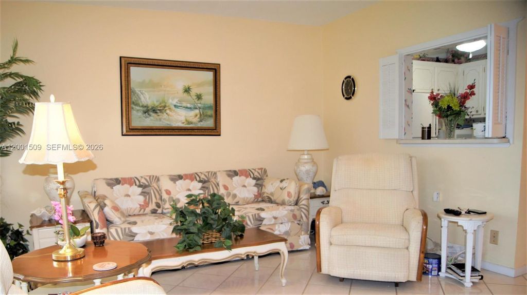 71 Waltham C 71, West Palm Beach, FL 33417