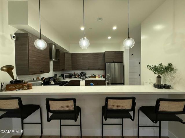 3236 Royal Oaks Drive 4, Thousand Oaks, CA 91362