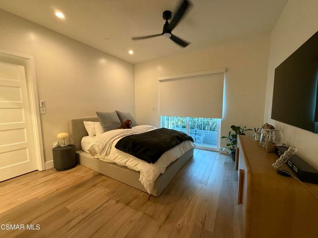 3236 Royal Oaks Drive 4, Thousand Oaks, CA 91362