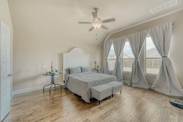 3317 Nighthawk Dive LN, Pflugerville, TX 78660