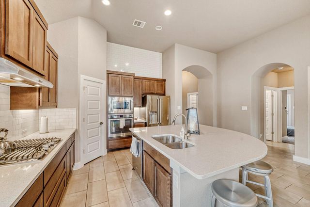 3317 Nighthawk Dive LN, Pflugerville, TX 78660