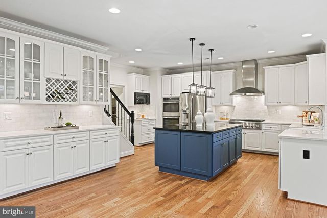 1228 PROVIDENCE TER, Mclean, VA 22101