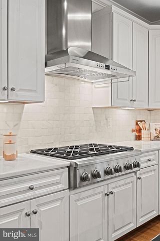 1228 PROVIDENCE TER, Mclean, VA 22101