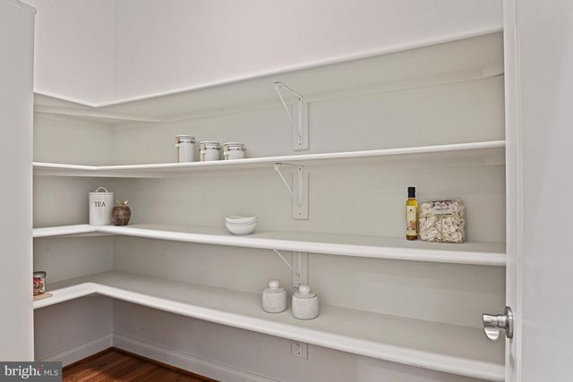 1228 PROVIDENCE TER, Mclean, VA 22101