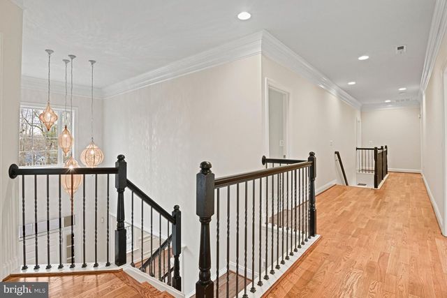 1228 PROVIDENCE TER, Mclean, VA 22101
