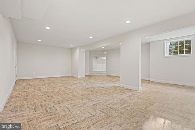 1228 PROVIDENCE TER, Mclean, VA 22101