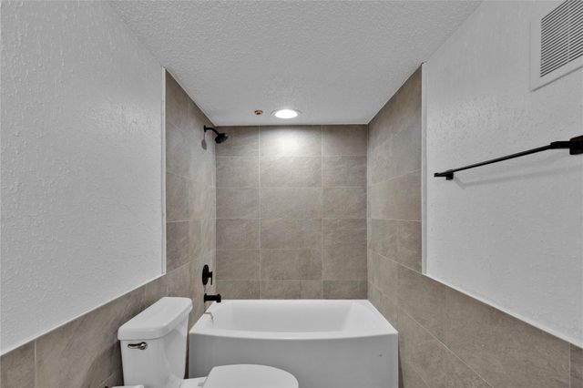 2830 S Bartell Drive 23, Houston, TX 77054