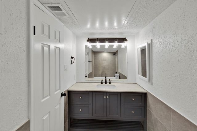 2830 S Bartell Drive 23, Houston, TX 77054
