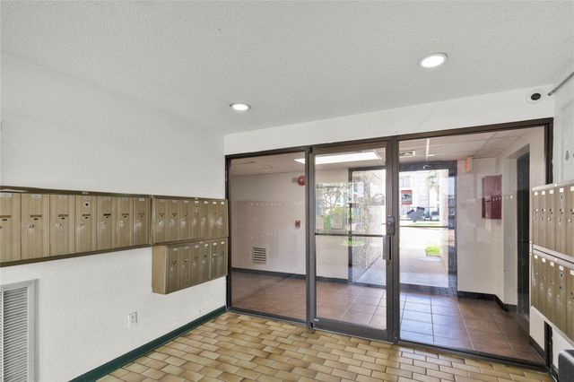 2830 S Bartell Drive 23, Houston, TX 77054
