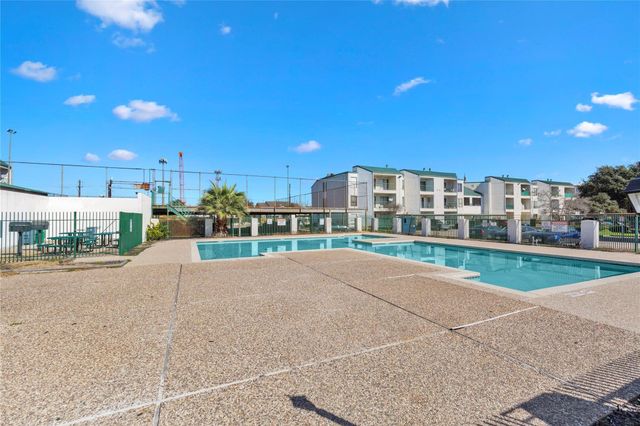 2830 S Bartell Drive 23, Houston, TX 77054