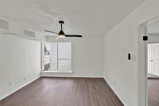 2830 S Bartell Drive 23, Houston, TX 77054