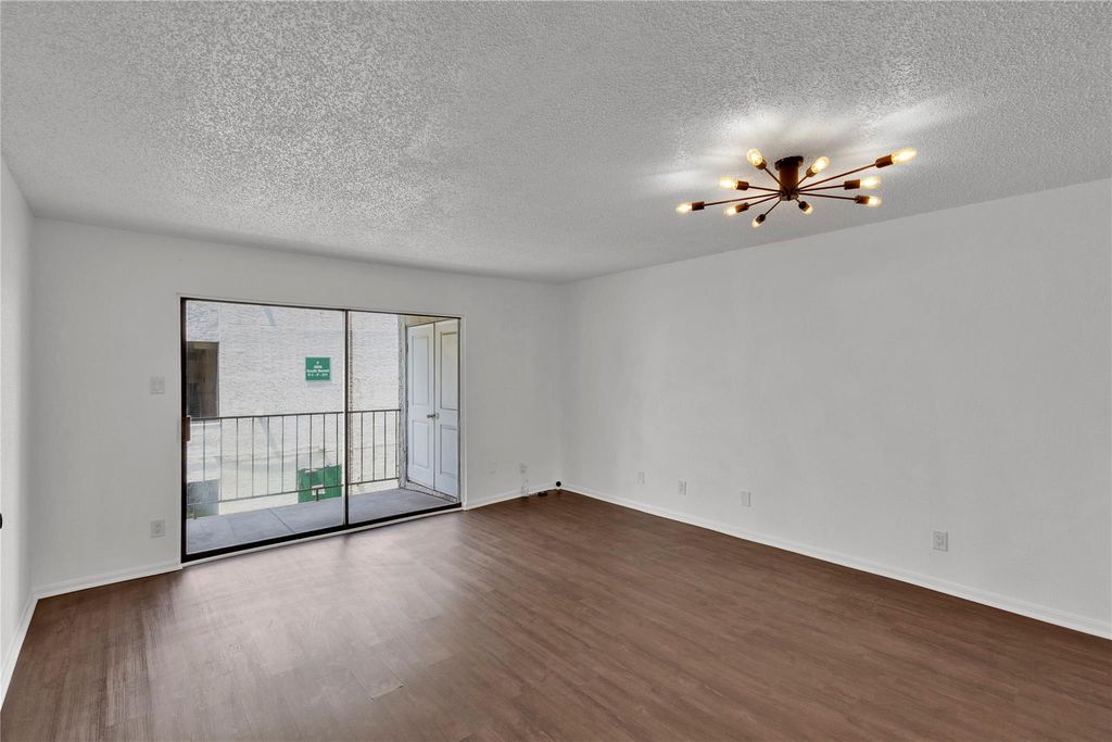 2830 S Bartell Drive 23, Houston, TX 77054