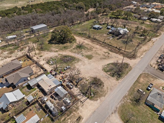 LOT: 1-2-3-4-5-6 BLK: 5 A EAST AVE i Ave, Lampasas, TX 76550
