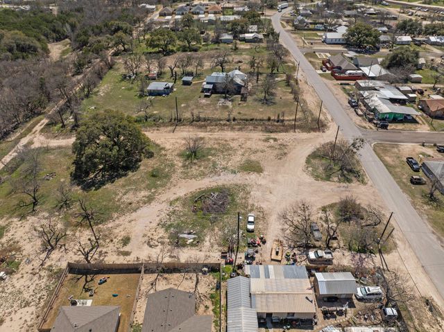 LOT: 1-2-3-4-5-6 BLK: 5 A EAST AVE i Ave, Lampasas, TX 76550