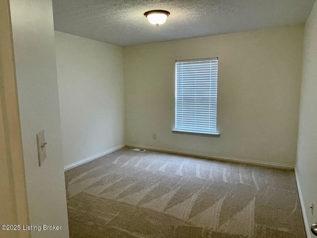 13404 Cain Ln, Louisville, KY 40245