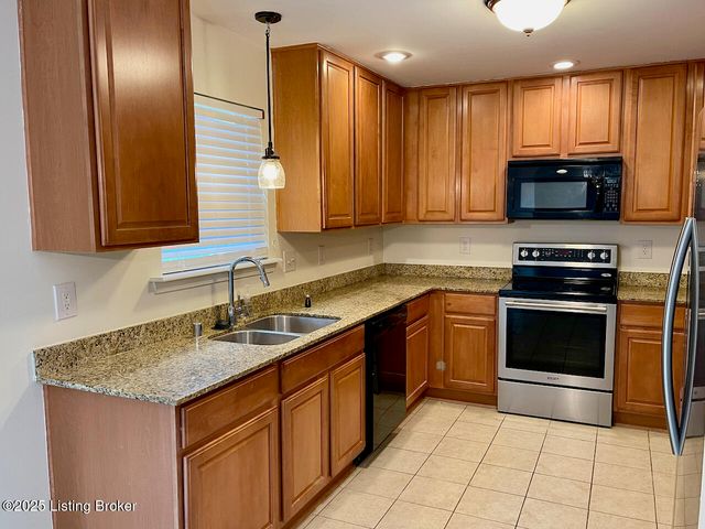 13404 Cain Ln, Louisville, KY 40245