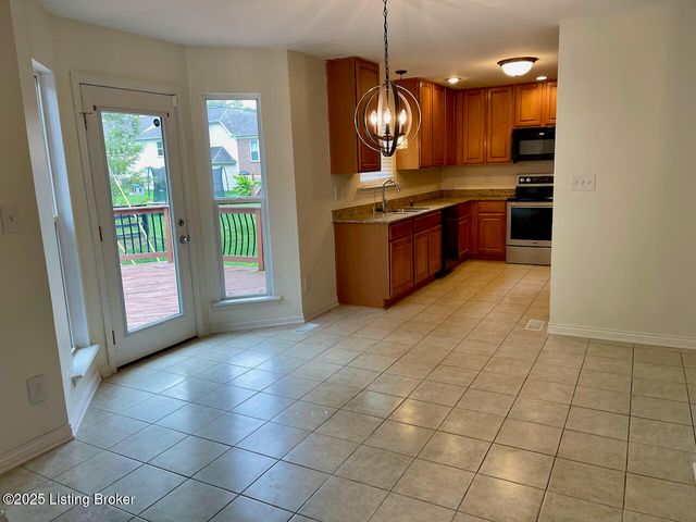 13404 Cain Ln, Louisville, KY 40245