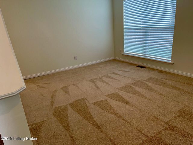 13404 Cain Ln, Louisville, KY 40245