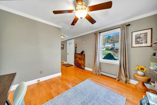 10 Humphrey St, Haverhill, MA 01830