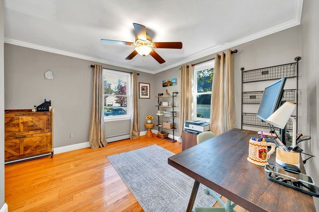 10 Humphrey St, Haverhill, MA 01830