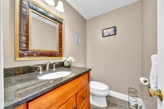 10 Humphrey St, Haverhill, MA 01830