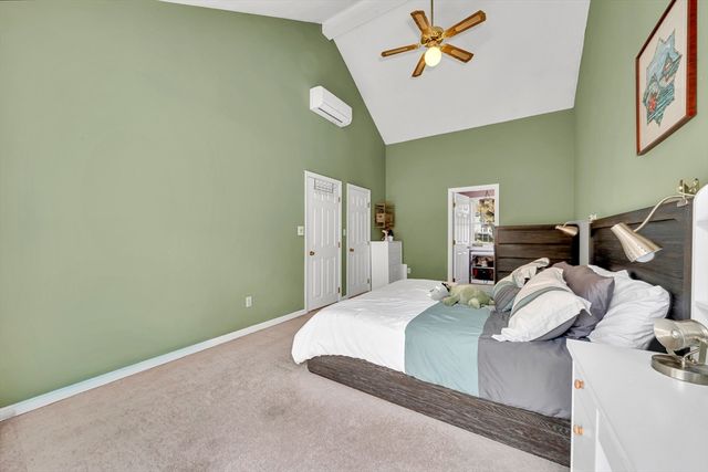 10 Humphrey St, Haverhill, MA 01830