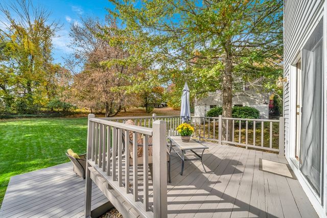 10 Humphrey St, Haverhill, MA 01830