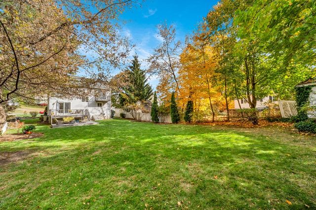 10 Humphrey St, Haverhill, MA 01830