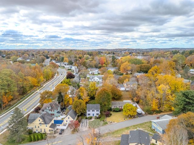 10 Humphrey St, Haverhill, MA 01830