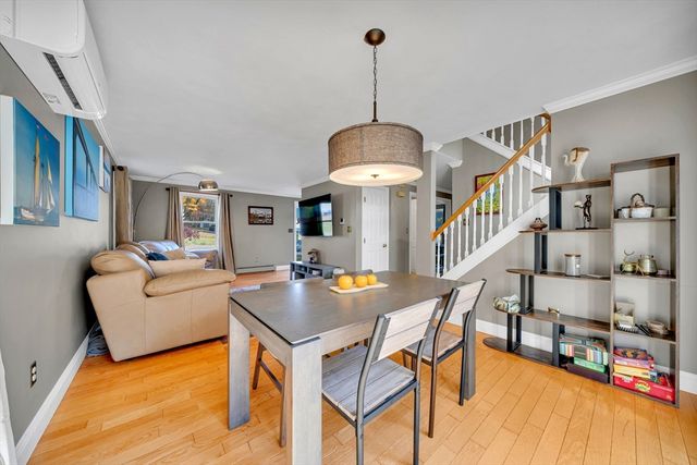 10 Humphrey St, Haverhill, MA 01830