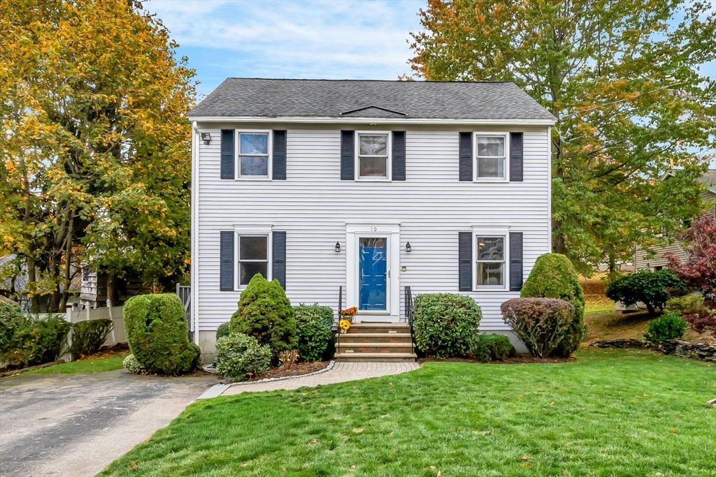10 Humphrey St, Haverhill, MA 01830