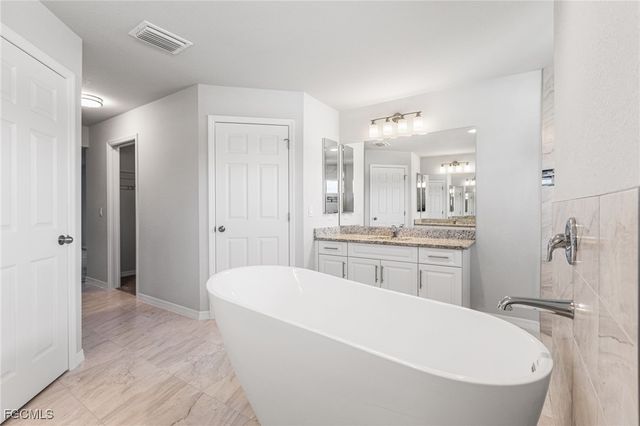 2245 NW 3rd TER, Cape Coral, FL 33993