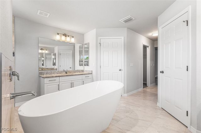 2245 NW 3rd TER, Cape Coral, FL 33993