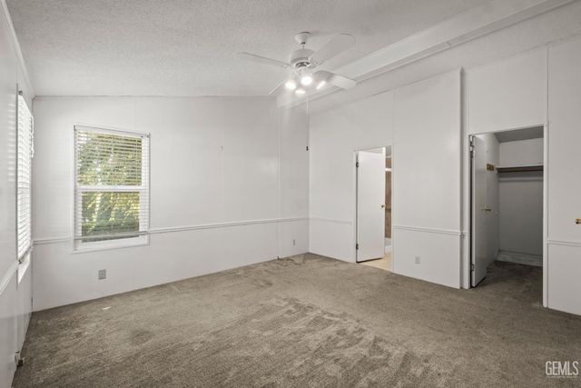 9000 Eastwind Circle, Bakersfield, CA 93306