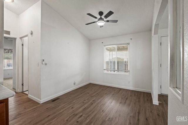 9000 Eastwind Circle, Bakersfield, CA 93306