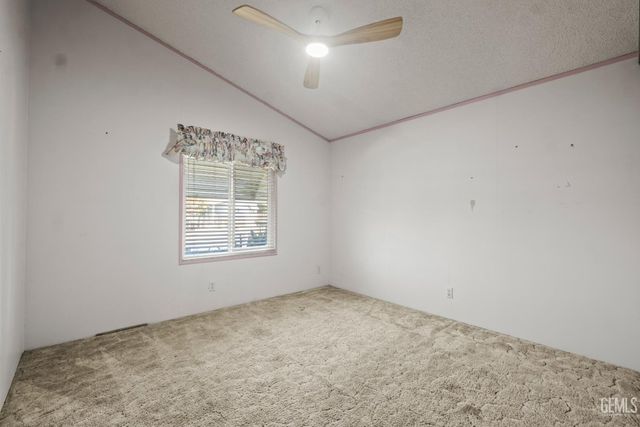 9000 Eastwind Circle, Bakersfield, CA 93306