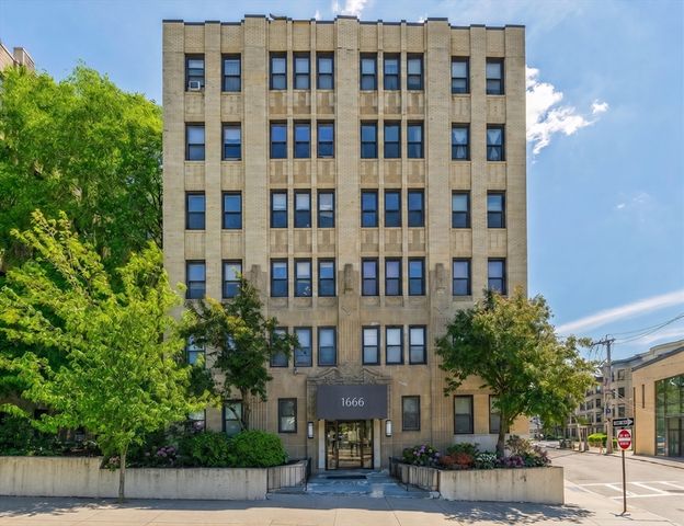 1666 Commonwealth Ave 53, Boston, MA 02135