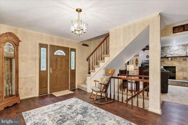 13 NASSAU CIR, Reading, PA 19607