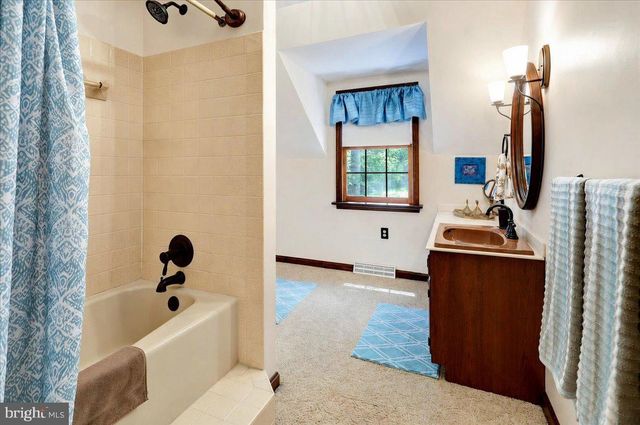 13 NASSAU CIR, Reading, PA 19607
