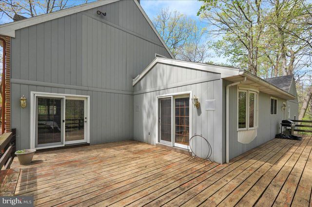 13 NASSAU CIR, Reading, PA 19607